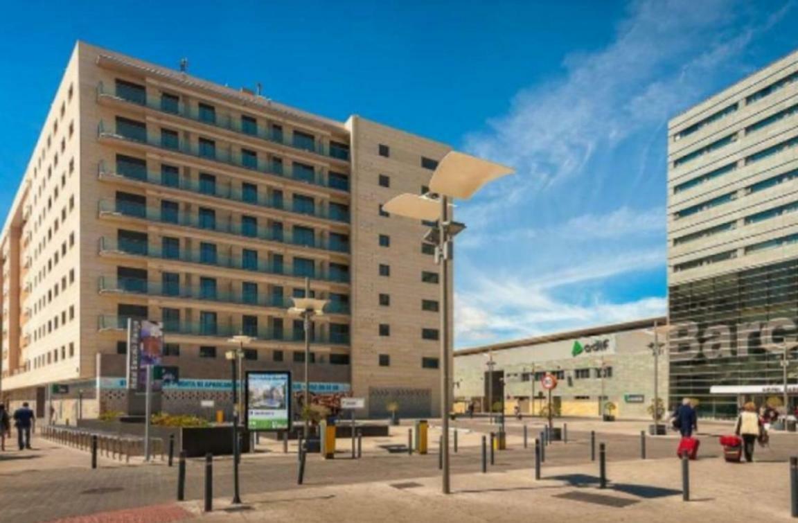 Keywise Perfect Location Next To Maria Zambrano Station, Central , Beach ,Pool And Free Parking 马拉加 外观 照片