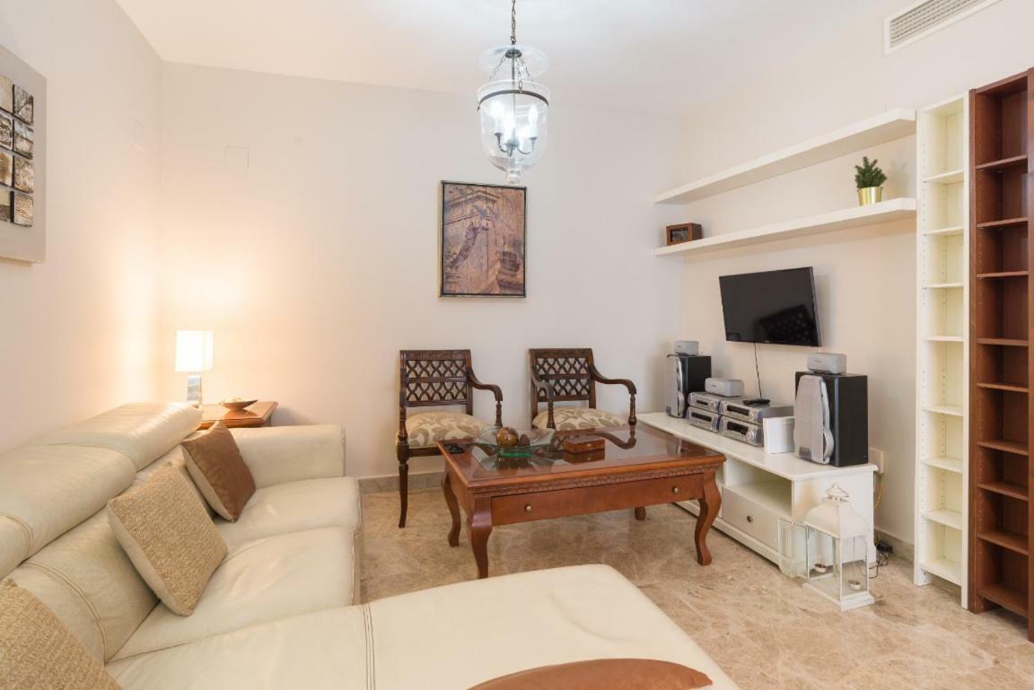 Keywise Perfect Location Next To Maria Zambrano Station, Central , Beach ,Pool And Free Parking 马拉加 外观 照片