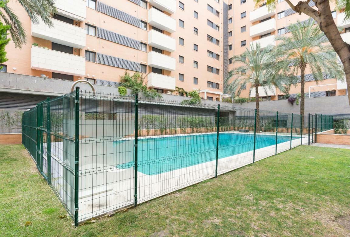 Keywise Perfect Location Next To Maria Zambrano Station, Central , Beach ,Pool And Free Parking 马拉加 外观 照片