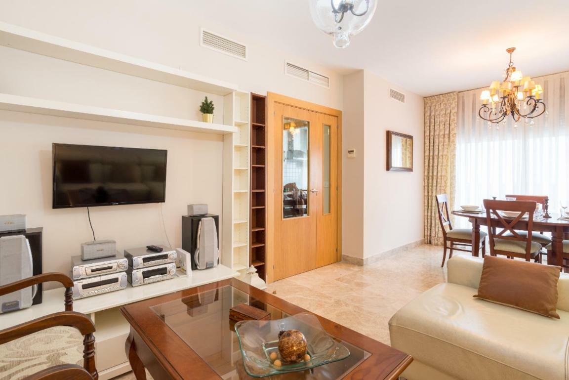 Keywise Perfect Location Next To Maria Zambrano Station, Central , Beach ,Pool And Free Parking 马拉加 外观 照片